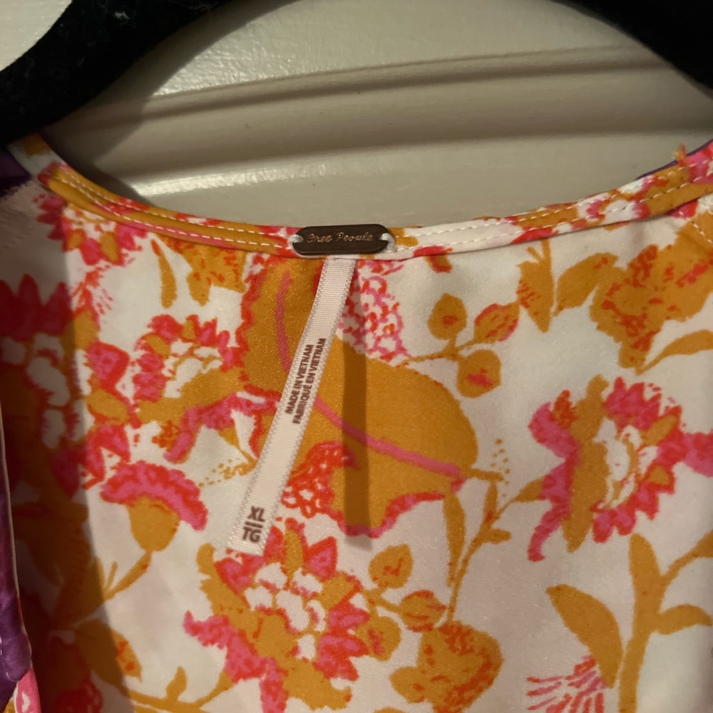 Free People • shirt • never worn • XL